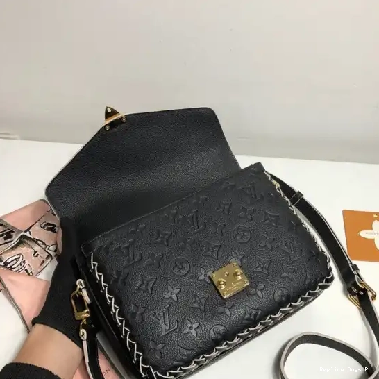 Affordable VUITTON LOUIS METIS POCHETTE 0620
